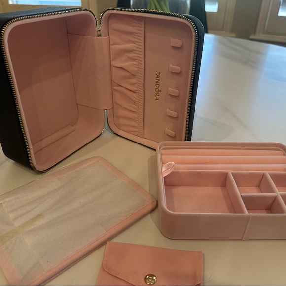 Pandora Black Jewelry Box NEW - Picture 5 of 14